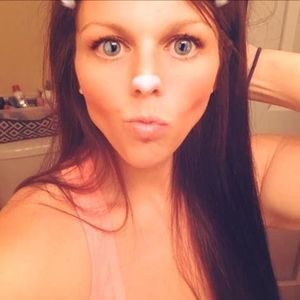 Meet your Posher, Annie