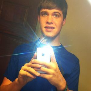 Meet your Posher, Ethan