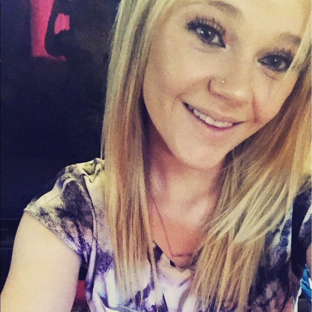 Meet your Posher, Jade