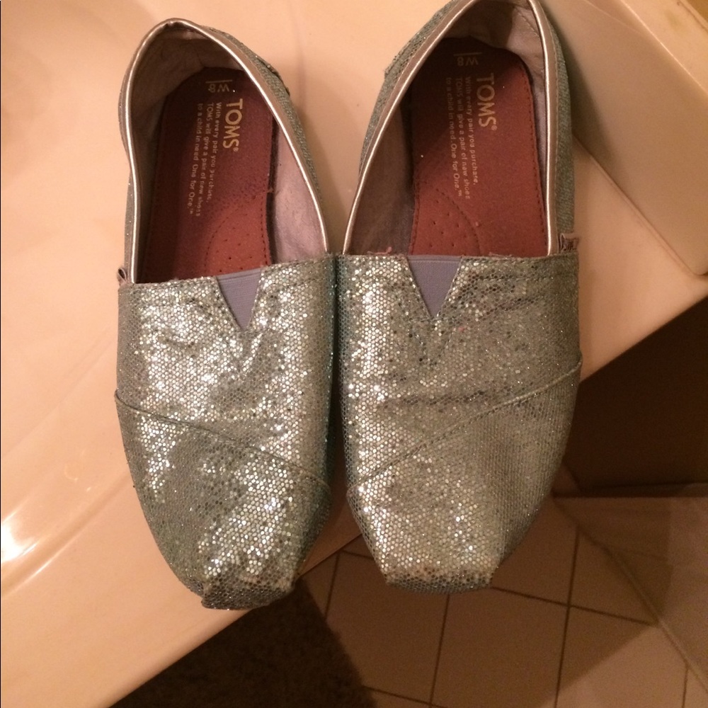 Sparkly blue Toms