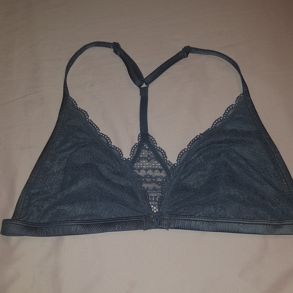 VICTORIAS SECRET XL BRALETTE !