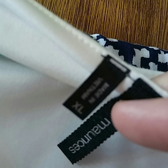 DONATED Maurices Cowl Neck Shirt EUC - Picture 2 of 4