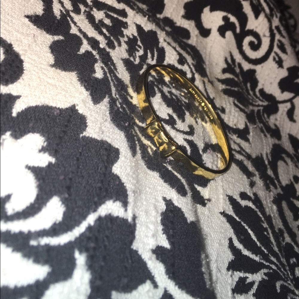 GOLD KATE SPADE BRACELET
