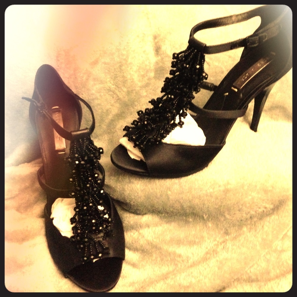 BCBG MAXAZRIA MA-ESTELLA1 BLACK SATIN BEADED HEELS