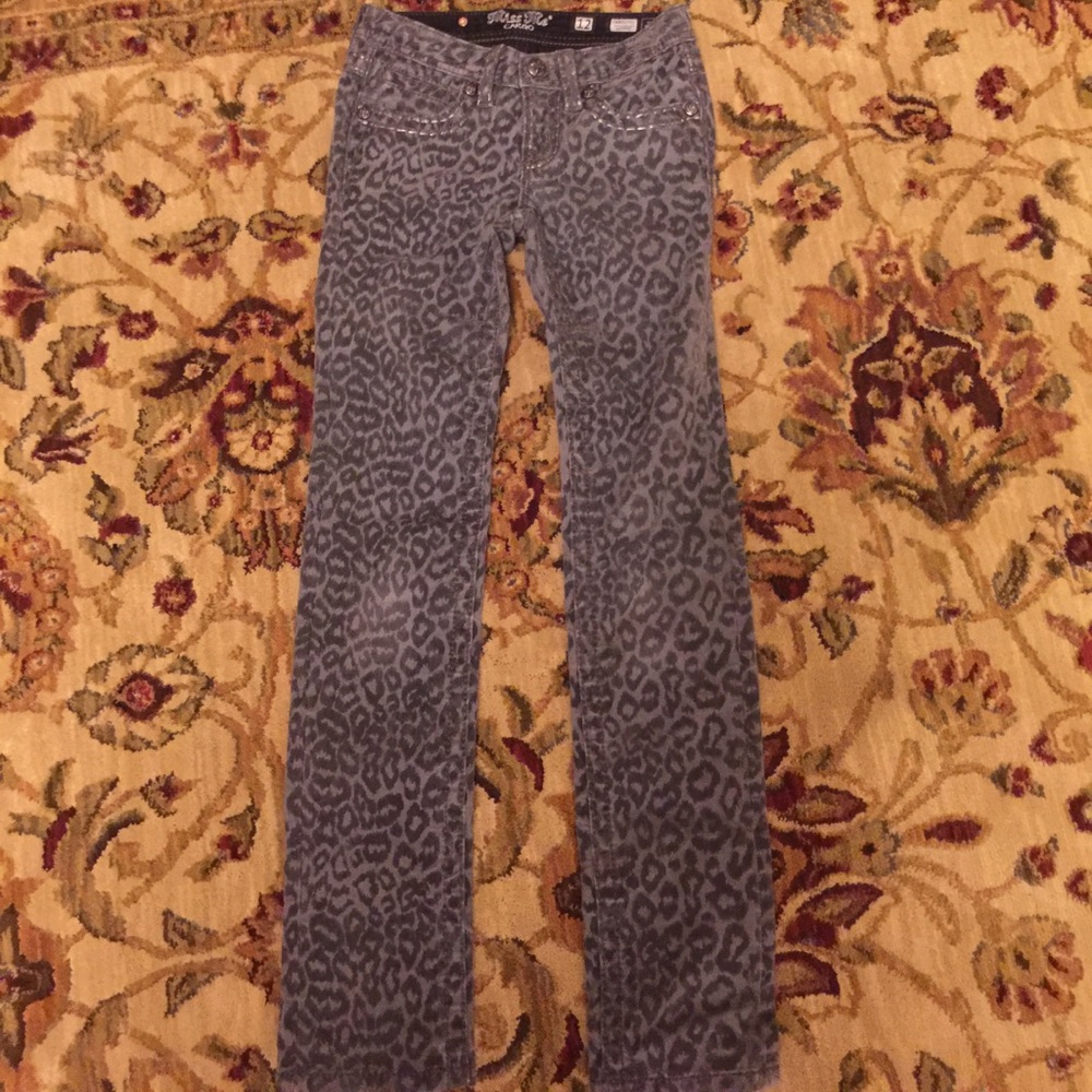 Black and grey  leopard spotted Miss Me Jeans