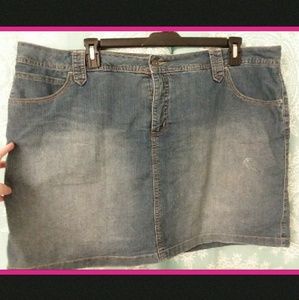 Distressed jean skort