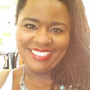 Meet your Posher, Iris yolanda