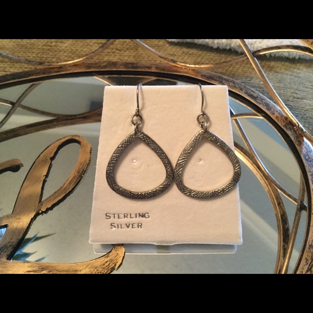 Earrings - Picture 2 of 2