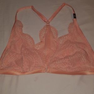 VICTORIAS SECRET XL BRALETTE !
