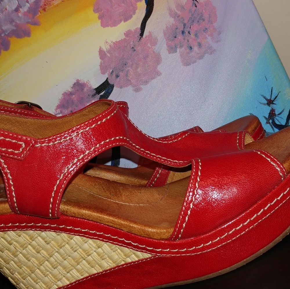 Red Naya wedges!! Super cute! Worn in house only.