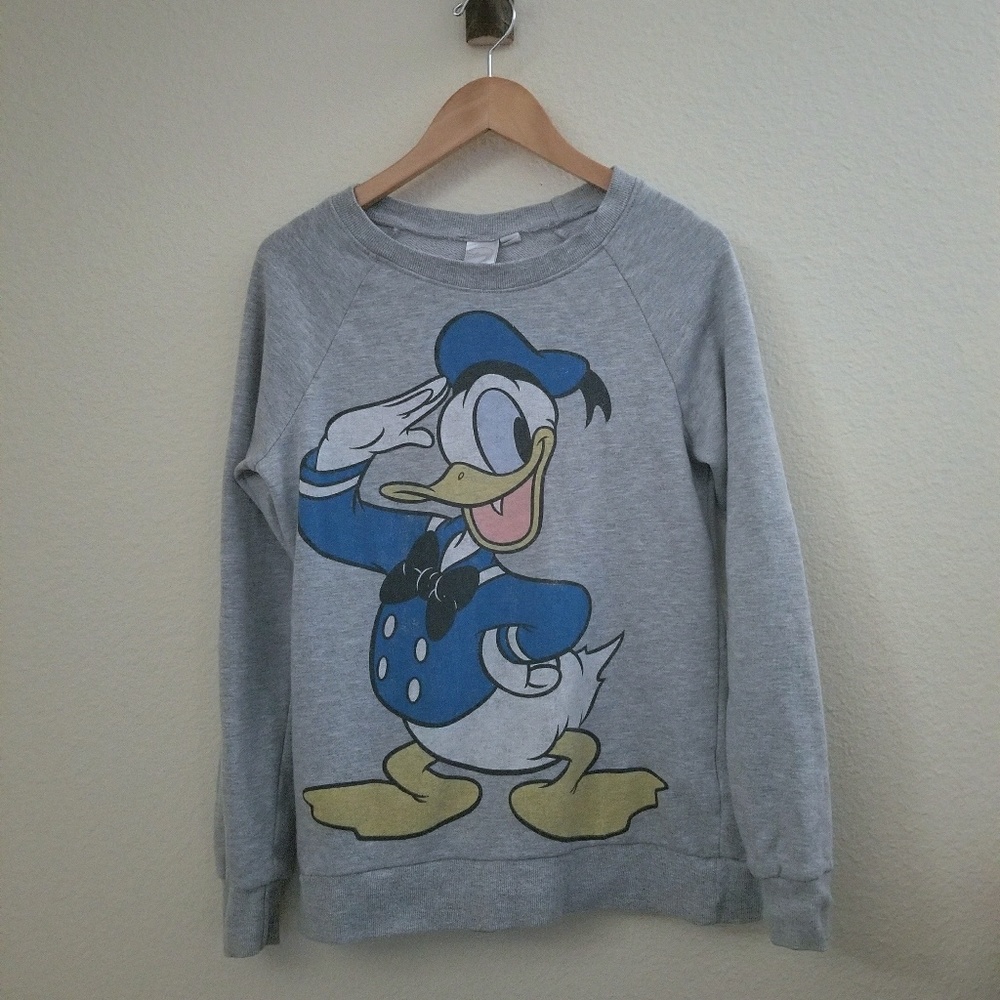 Forever 21 Disney Donald Duck sweatshirt
