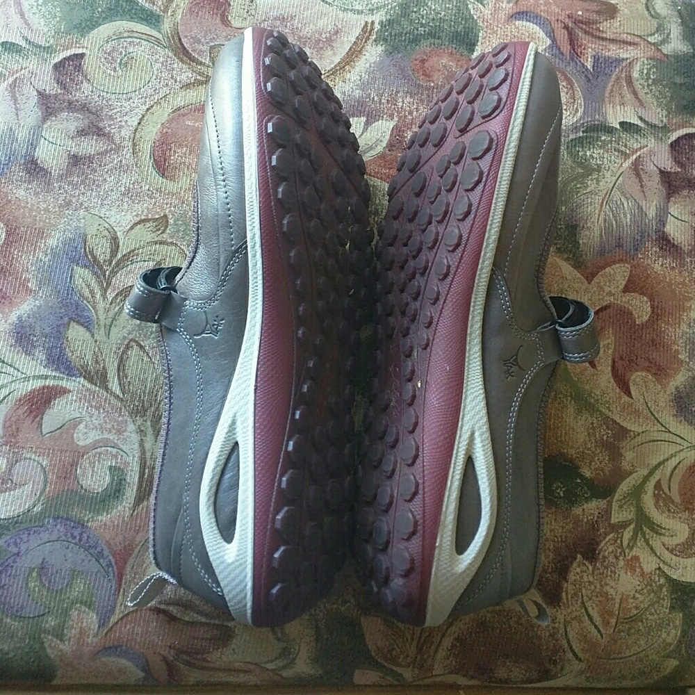 ecco mary jane shoes