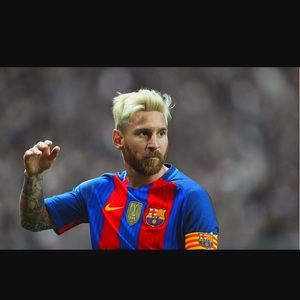 Meet your Posher, Christian