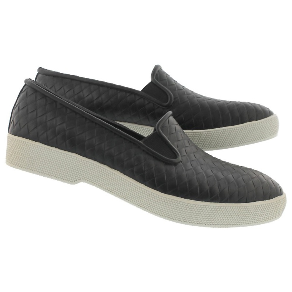 Almond toe sneaker like rain shoe