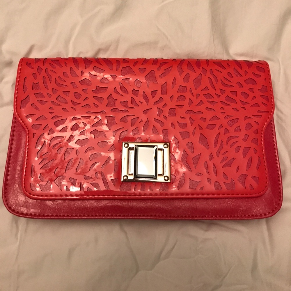 Urban Expressions Clutch Purse