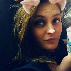 Meet your Posher, Steffanie