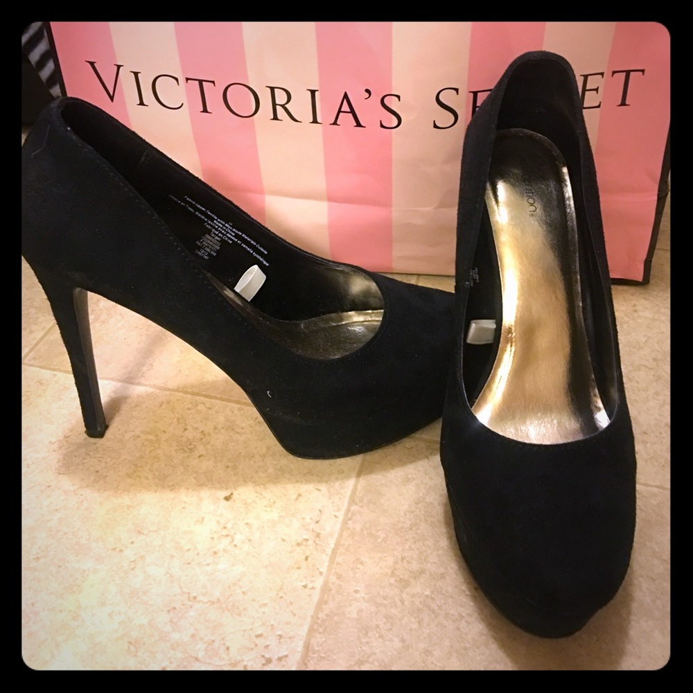 Black heels