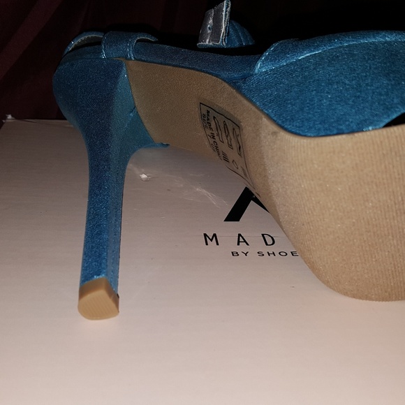 Platform Heels - Picture 3 of 4