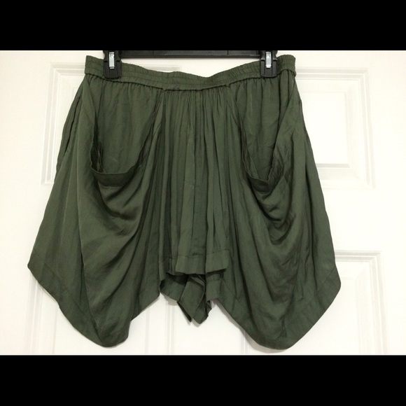 Alexander Wang Dresses & Skirts - Alexander Wang green skort silk size 6 excellent!