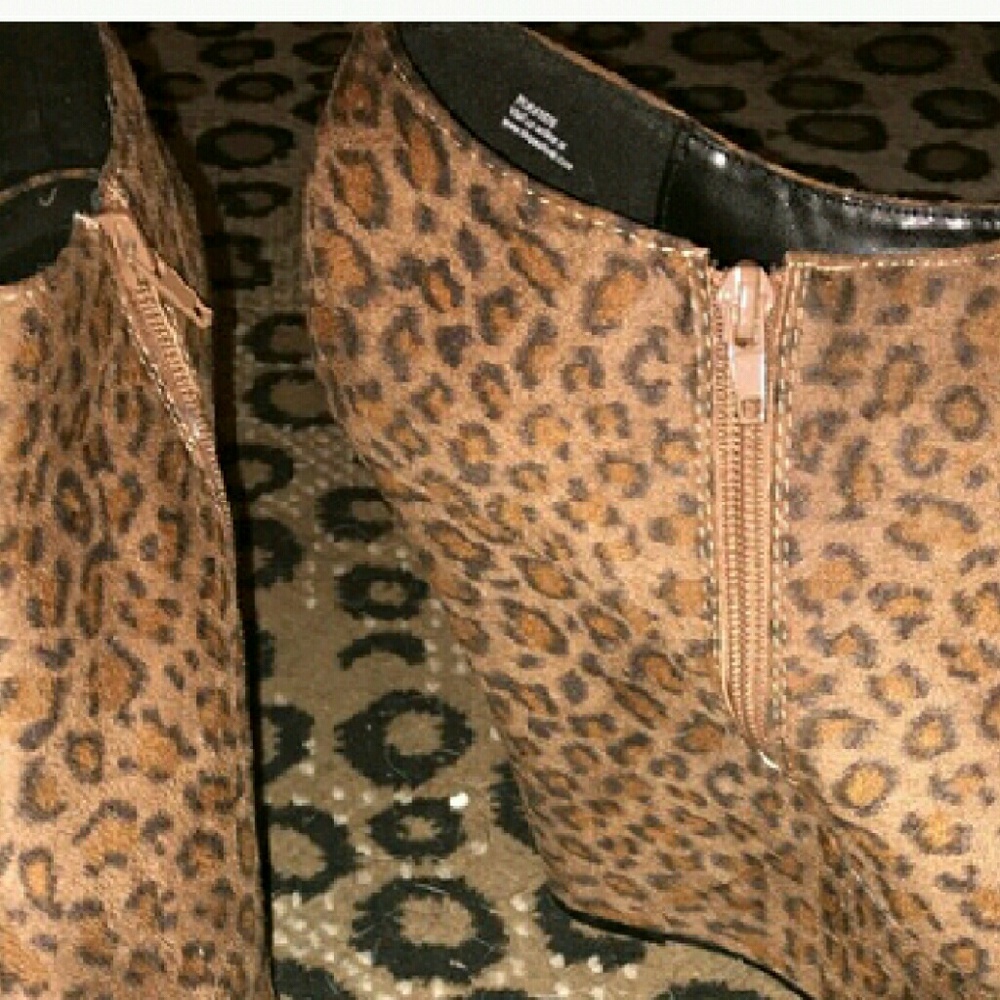 Cheetah Wedges