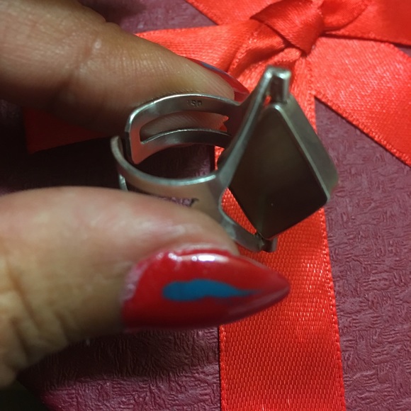 Imported Peru turning stone .950 silver ring - Picture 4 of 4