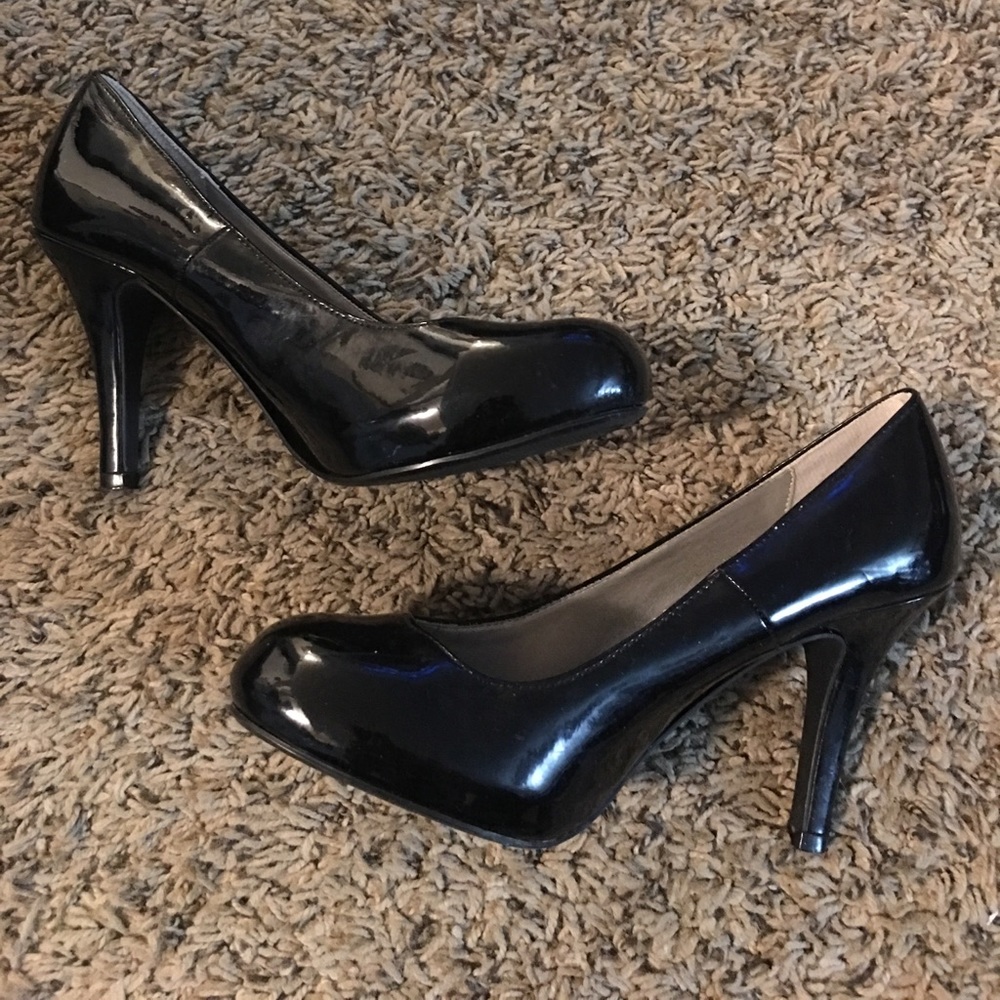 FIONI HEELS - Picture 2 of 3
