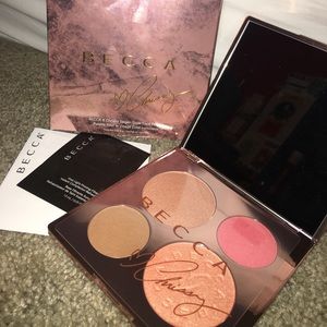 BECCA x Chrissy Teigen glow face palette