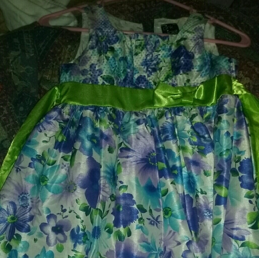 Little girls dress(SOLD)