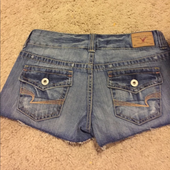 NWT American Eagle jean shorts - Picture 2 of 4