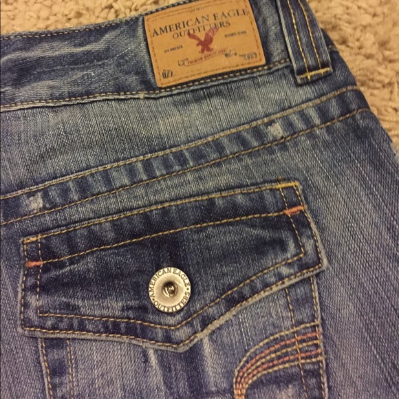 NWT American Eagle jean shorts - Picture 3 of 4