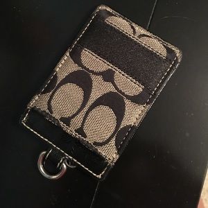 Coach ID pocket