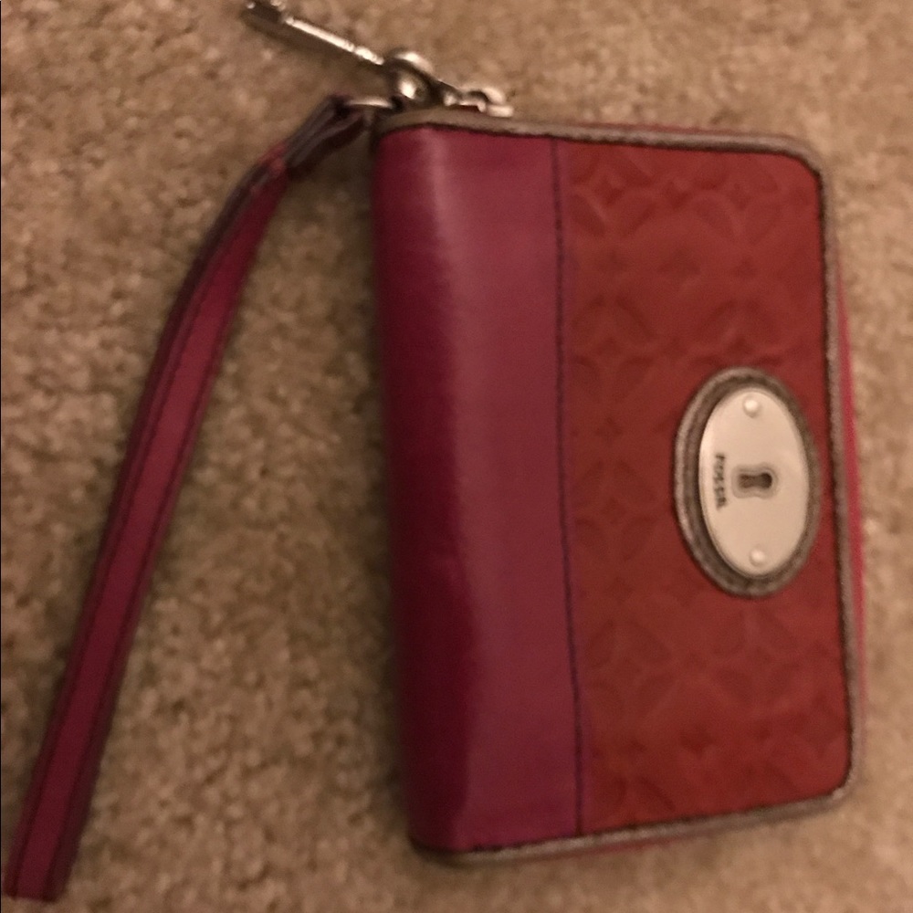 Fossil wristlet