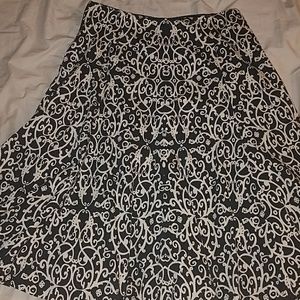 Jones New York Knee length skirt.