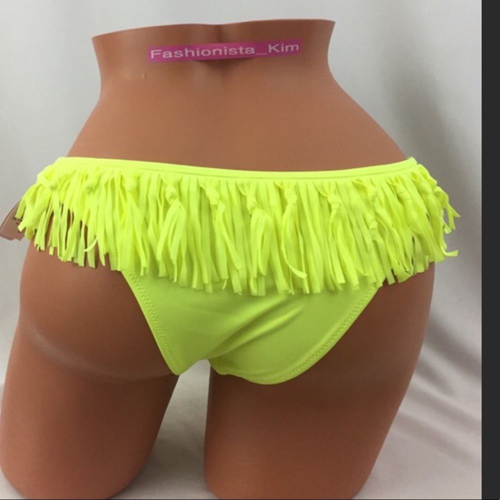 🆕😍 Victoria's Secret fringe itsy bikini bottom