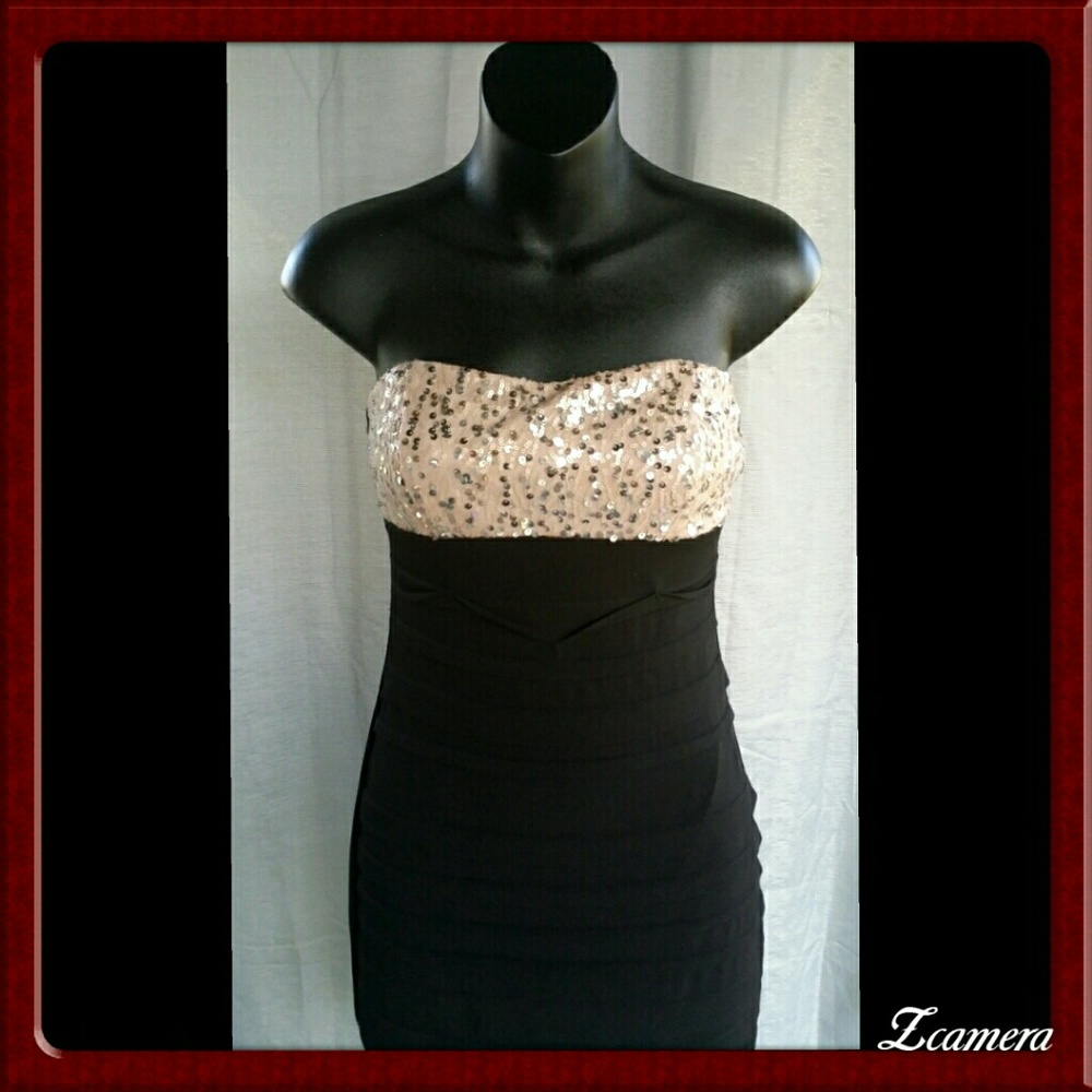 Dress - Picture 2 of 2