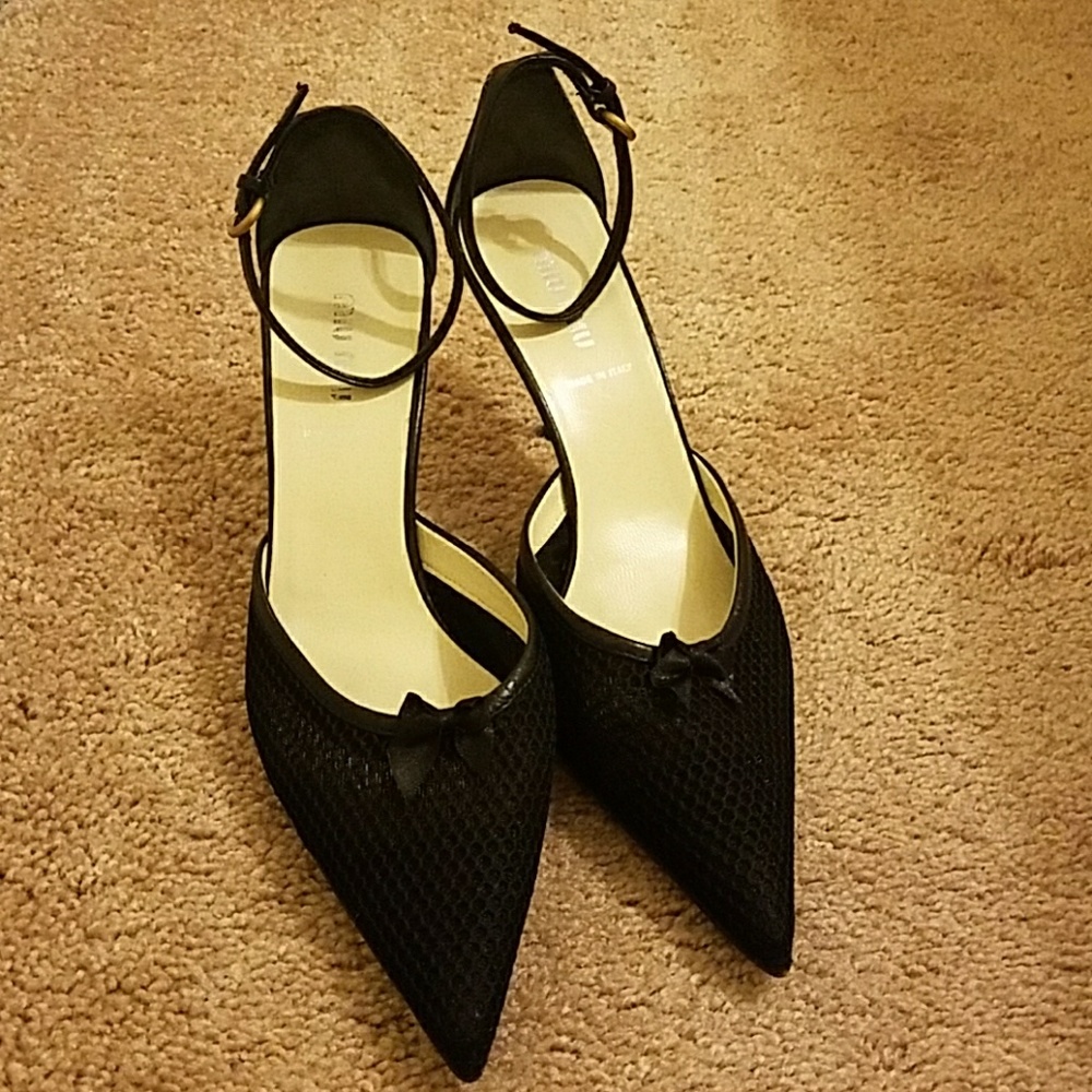 Miu Miu Black gorgeous heels.