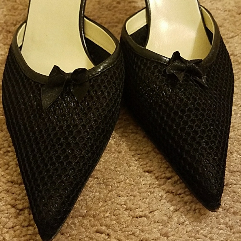 Miu Miu Black gorgeous heels. - Picture 2 of 8