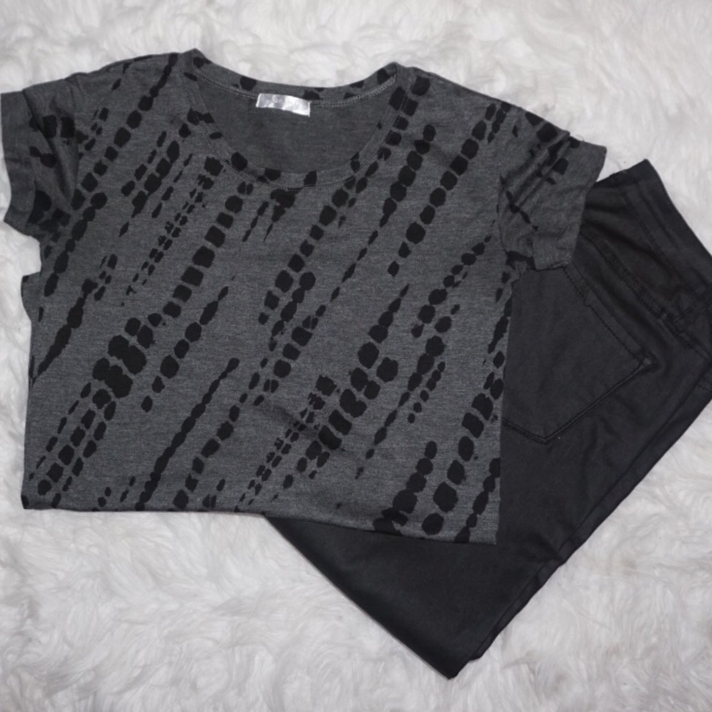 AWAKE Tee! Size:XS Great Condition No Flaws!!
