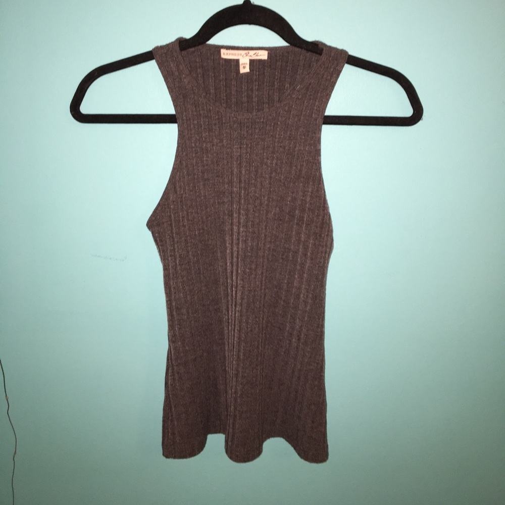 Fitted grey tank