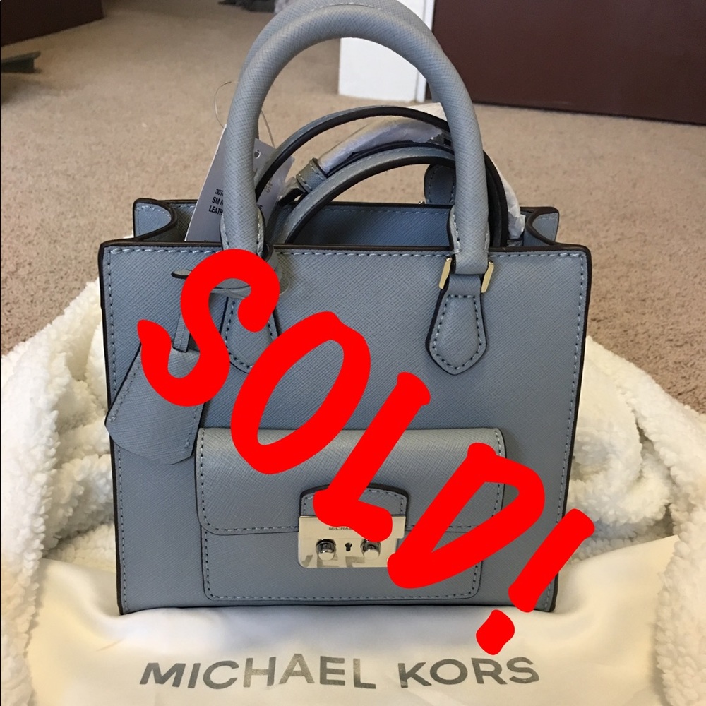SOLD! 🌟NWT Michael Kors Small Bridgette Messenger