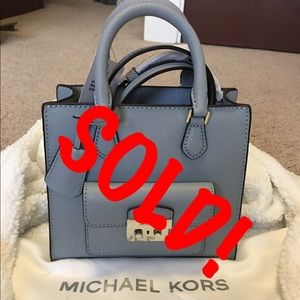 SOLD! 🌟NWT Michael Kors Small Bridgette Messenger