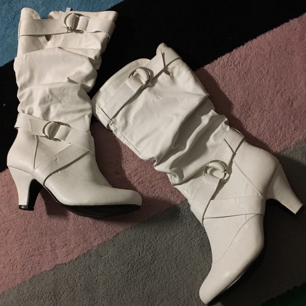 Final sale💥White boots👢 NWOT
