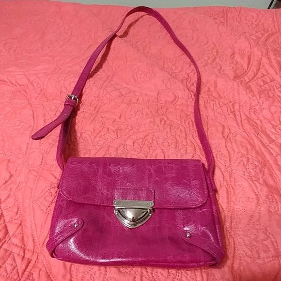 Kenneth Cole pink crossbody handbag - Picture 2 of 4