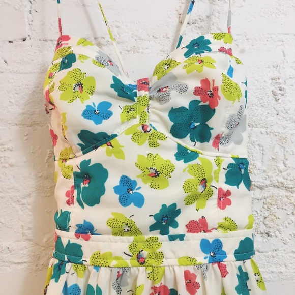 AEO White Floral Corset Top Summer Sundress - Picture 3 of 7