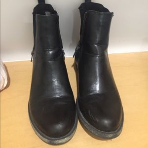 rocketdog black leather slip on booties