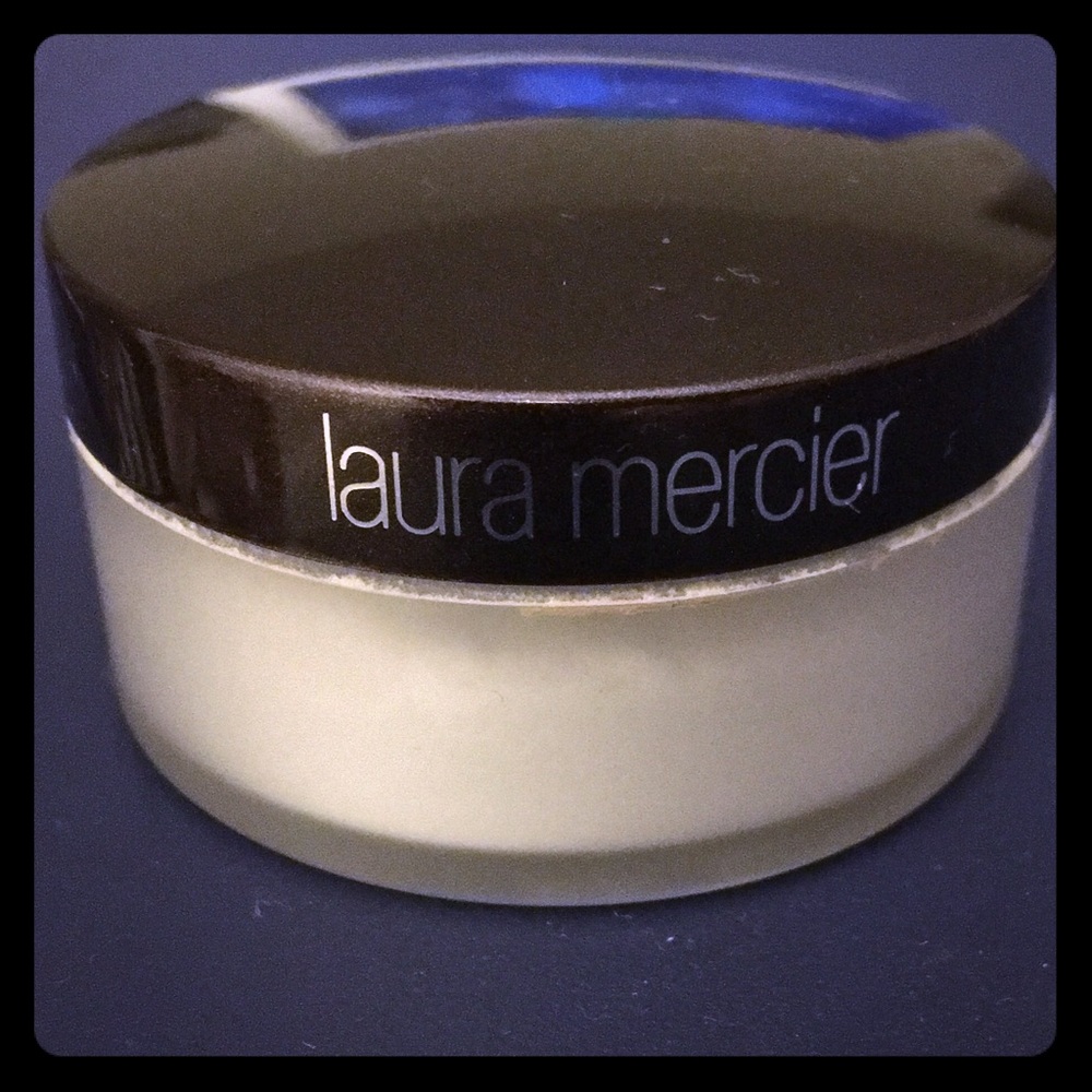 Laura Mercier Secret Brightening Powder