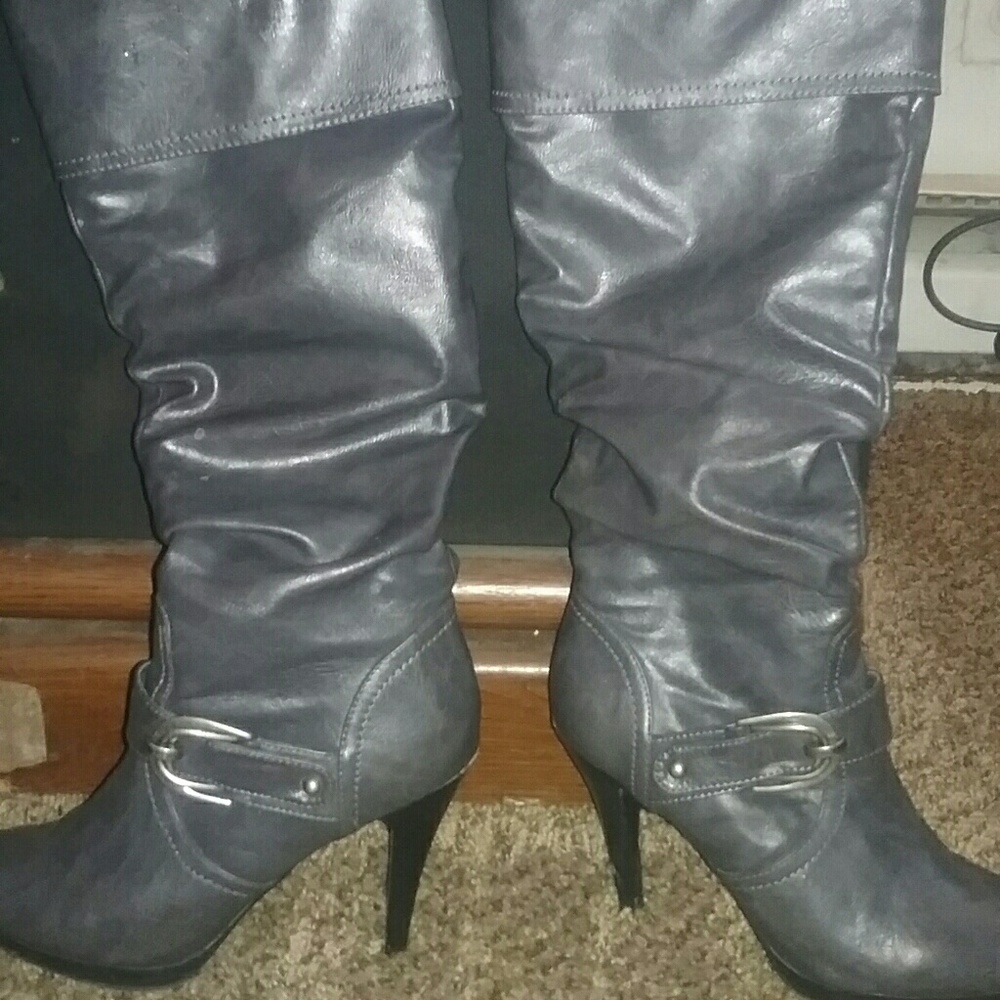 Gray knee-high heeled boots