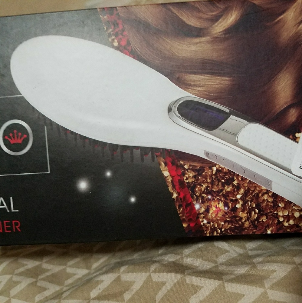 Like new, hair straightener brush