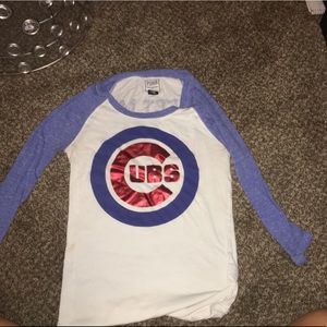 Quarter sleeve PINK Cubs shirt! #cubs #pink