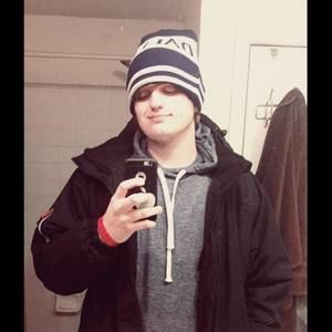 Meet your Posher, Dustin